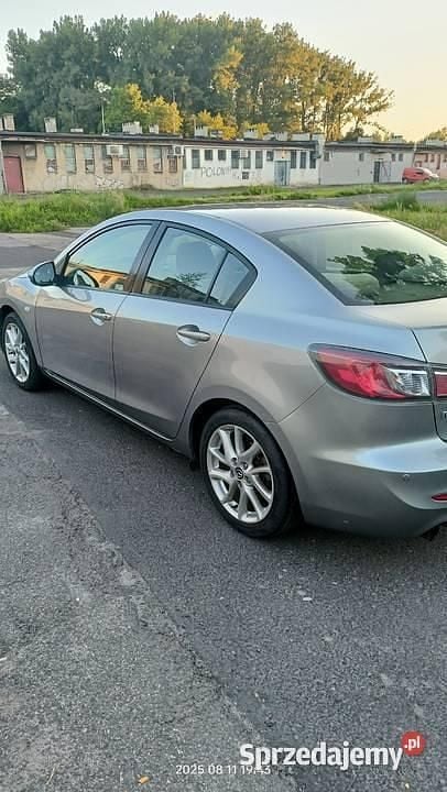 Używany Mazda 3 2012 Srebrny Sedan/Limuzyna