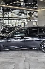 Używany BMW 540 M Sport 320 KM (235 kW) 2017 Czarny Kombi