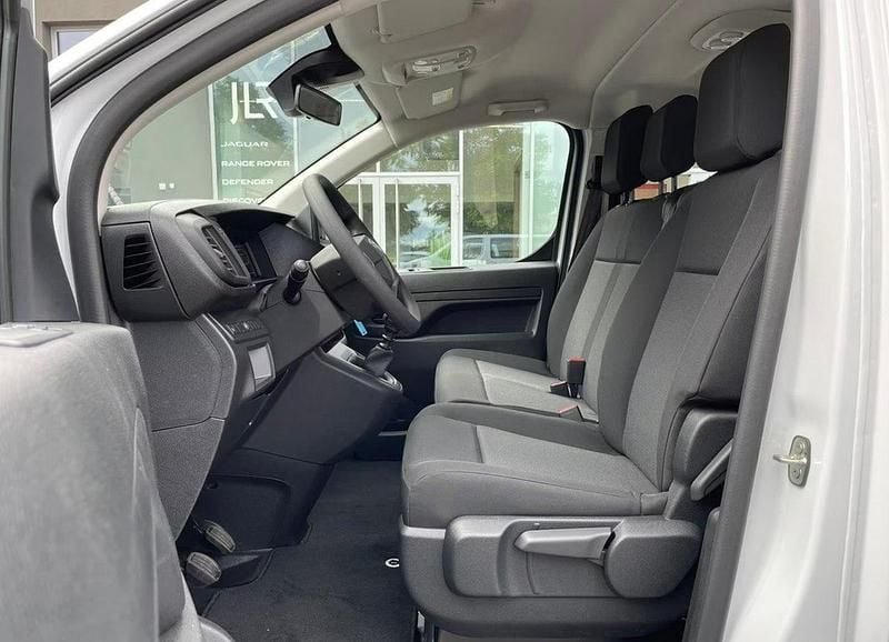 Nowe Toyota Proace Verso 144 KM (105 kW) 2025 Biały Kombi