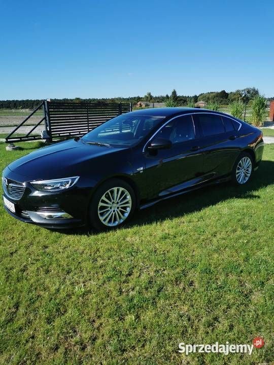 Używany Opel Insignia Sport 170 KM (125 kW) 2017 Czarny Sedan/Limuzyna