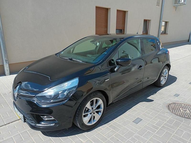Używany Renault Clio IV 2019 Czarny Hatchback