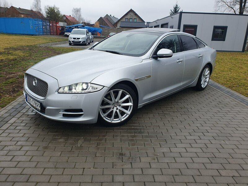 Srebrny Używany 2011 Jaguar XJ Sedan/Limuzyna | 55 000 zł - Obraz 1/4