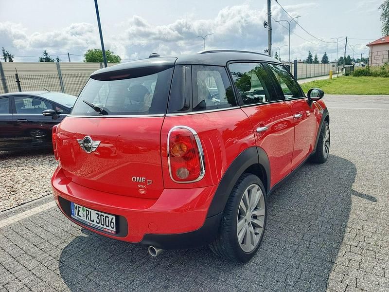 Używany Mini Countryman 90 KM (66 kW) 2011 Czerwony SUV