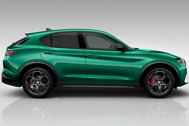 Lakier specjalny zielony montreal green Nowe 2025 Alfa Romeo Stelvio Veloce SUV | 251 405 zł - Obraz 1/2