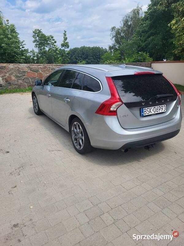 Srebrny Używany 2012 Volvo V60 Ocean Race Kombi | 28 800 zł (Dobra cena) - Obraz 1/4