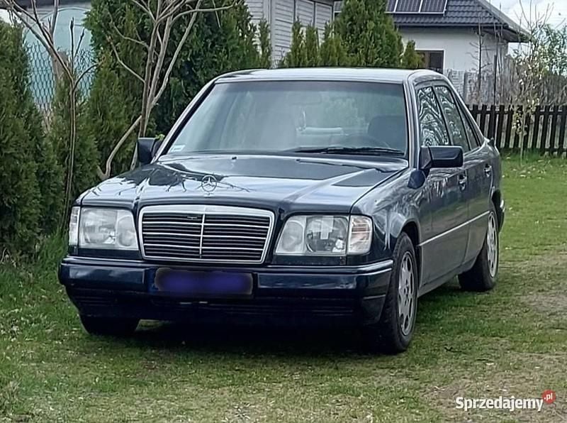 Używany 1995 Mercedes E220 | 6800 zł - Obraz 1/4