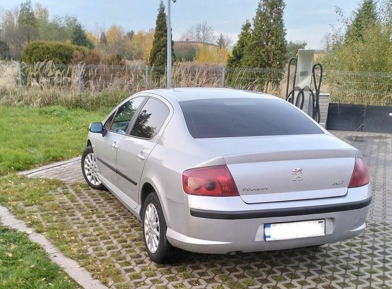 Używany Peugeot 407 2008 Srebrny Sedan/Limuzyna