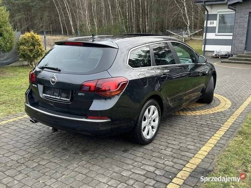 Używany Opel Astra Innovation 2014
