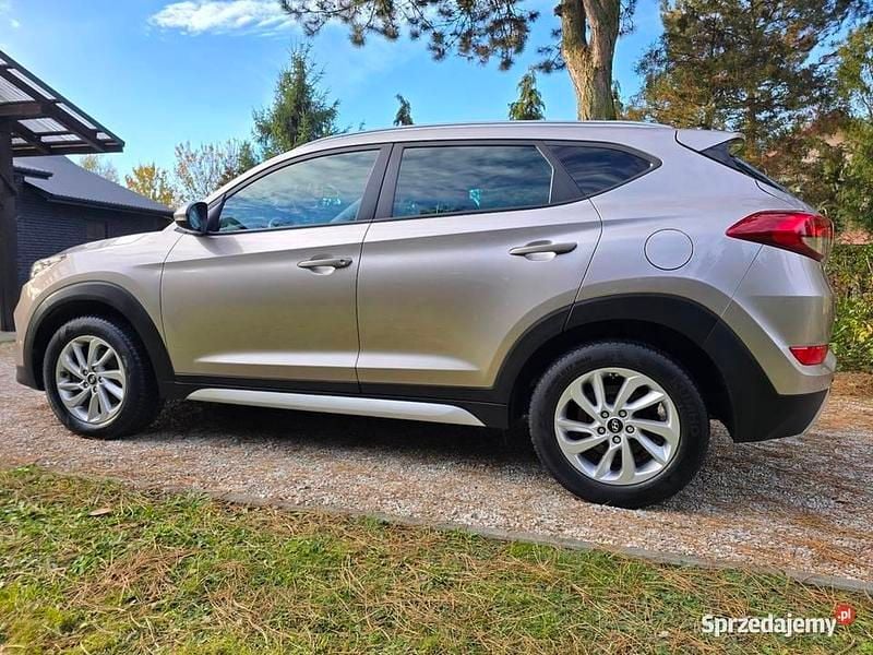 Używany Hyundai Tucson 2016 Brązowy SUV