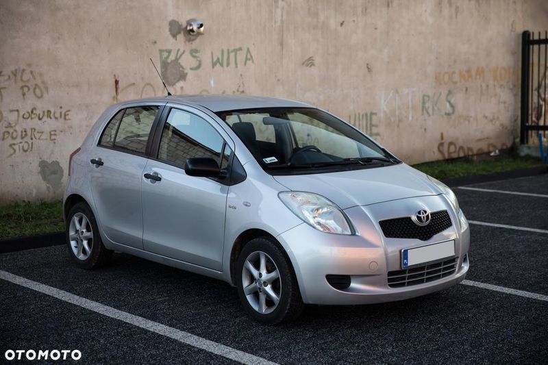 Toyota yaris ii