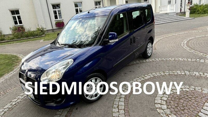 Niebieski ciemny Używany 2010 Fiat Doblò Minivan | 17 900 zł (Super Cena) - Obraz 1/4