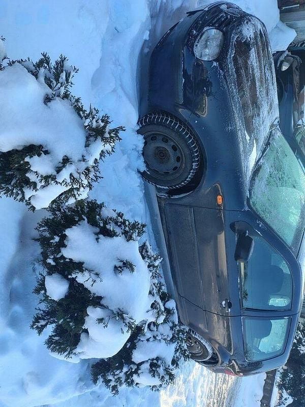 Używany VW Golf IV 1998 Czarny Hatchback