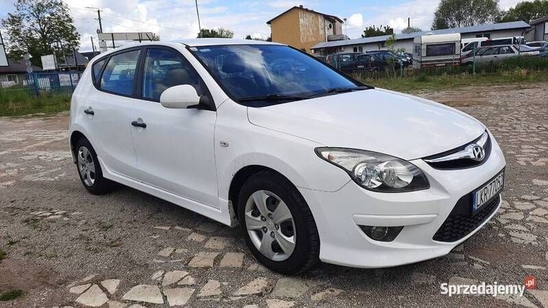 Używany Hyundai i30 2010 Biały Hatchback