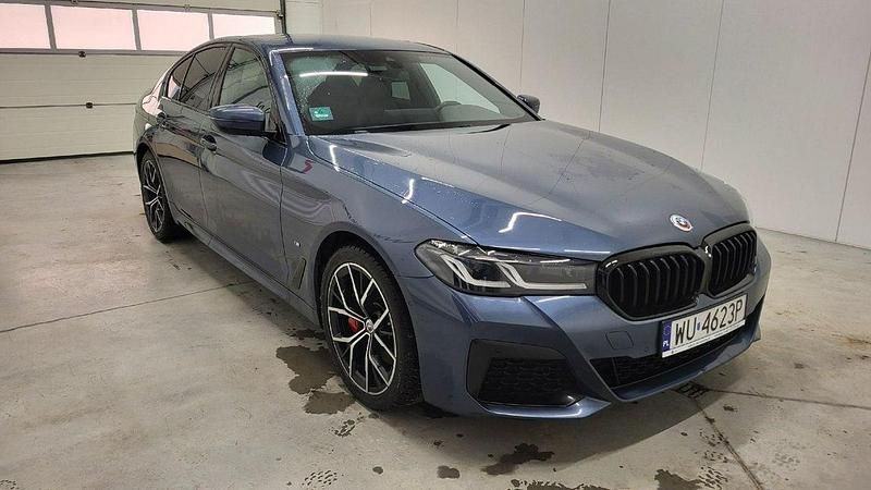 Używany BMW 520 M Sport 190 KM (139 kW) 2022 Niebieski Sedan/Limuzyna
