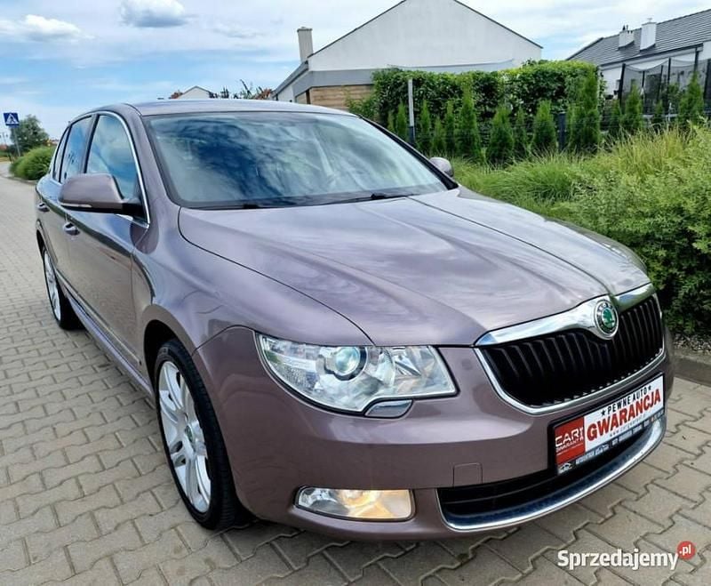 Używany Skoda Superb 125 KM (91 kW) 2012 Fioletowy Hatchback
