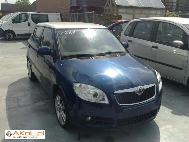 Niebieski ciemny (metalik) Używany 2008 Skoda Fabia Sedan/Limuzyna | 25 164 zł - Obraz 1/1