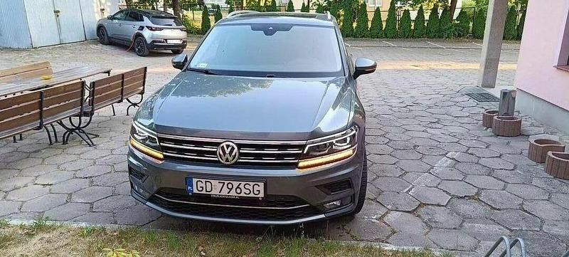 Szary Używany 2018 VW Tiguan Allspace Highline SUV | 119 000 zł - Obraz 1/4