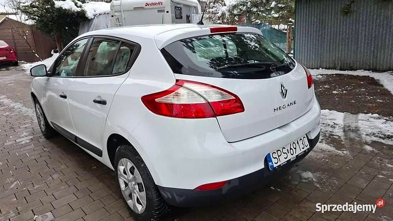 Używany Renault Mégane III Authentique 100 KM (73 kW) 2012 Biały Hatchback