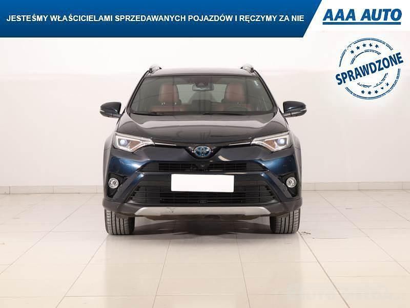 Używany Toyota RAV4 197 KM (144 kW) 2017 Czarny SUV