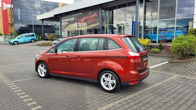 Używany Ford Grand C-Max Titanium 150 KM (110 kW) 2018 Bordowy Minivan