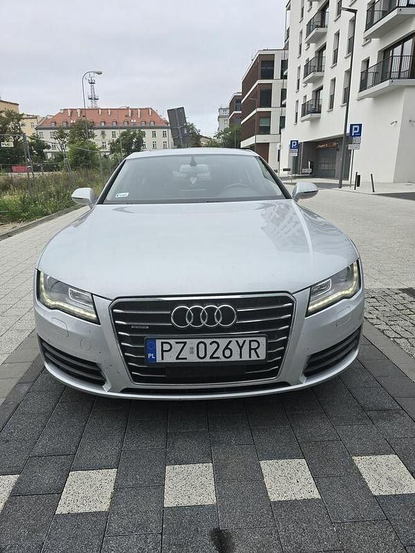 Używany Audi A7 2011 Srebrny Hatchback