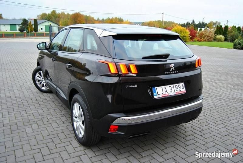 Używany Peugeot 3008 120 KM (88 kW) 2017 Czarny (metalik) SUV