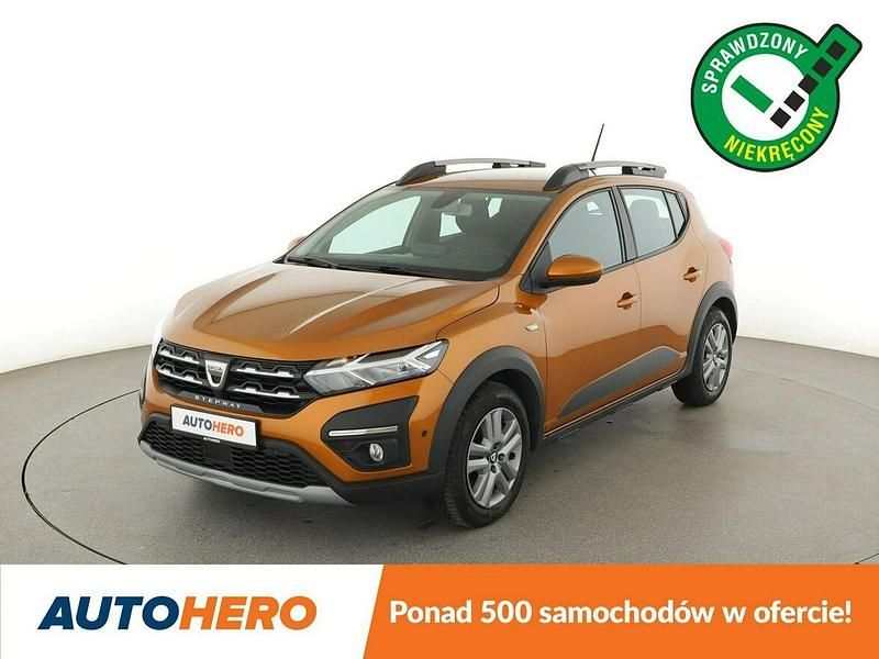 Inny kolor Używany 2021 Dacia Sandero SUV | 53 100 zł - Obraz 1/3