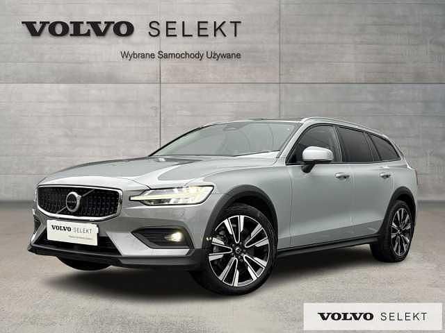 Szary Używany 2024 Volvo V60 CC Kombi | 189 900 zł (Uczciwa cena) - Obraz 1/4