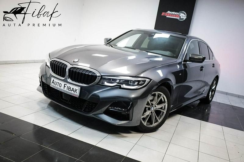 Szary Używany 2021 BMW 320 Sedan/Limuzyna | 134 900 zł (Drogi) - Obraz 1/4