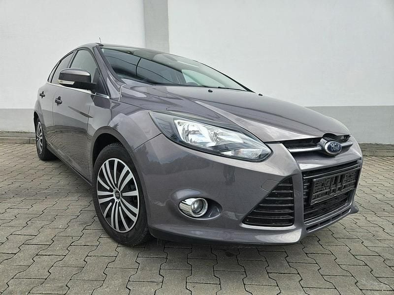 Używany Ford Focus 125 KM (91 kW) 2011 Szary Hatchback