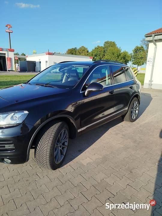 Czarny Używany 2012 VW Touareg SUV | 40 000 zł (Uczciwa cena) - Obraz 1/4