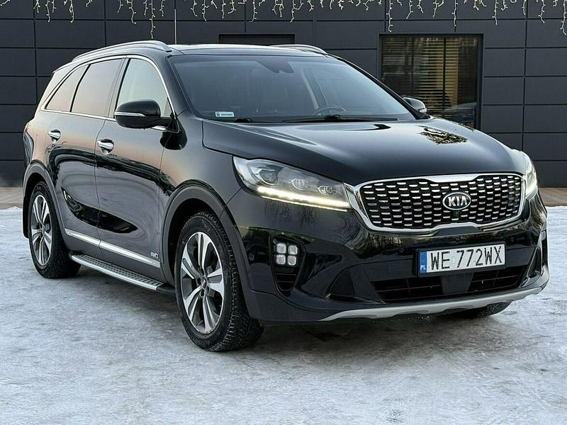 Czarny (metalik) Używany 2019 Kia Sorento GT-Line SUV | 93 800 zł (Dość drogi) - Obraz 1/4