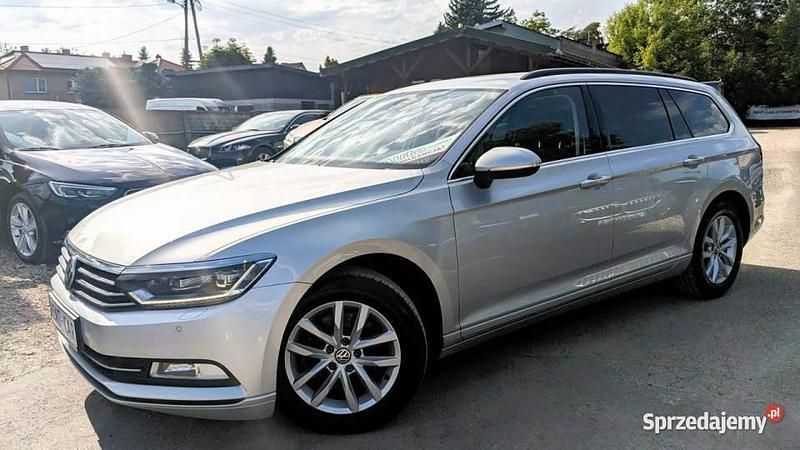 Szary Używany 2018 VW Passat Kombi | 54 900 zł (Dobra cena) - Obraz 1/4