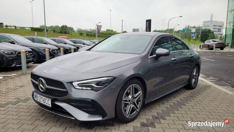 Szary Używany 2024 Mercedes CLA180 Sedan/Limuzyna | 143 418 zł (Uczciwa cena) - Obraz 1/4