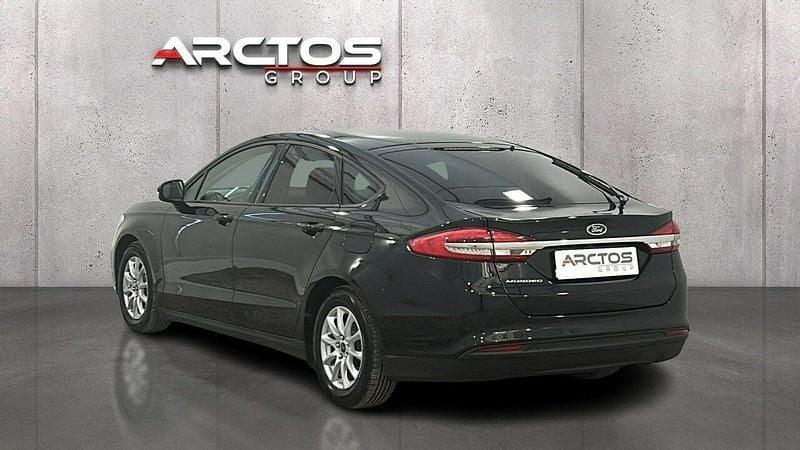 Używany Ford Mondeo 165 KM (121 kW) 2019 Czarny Hatchback
