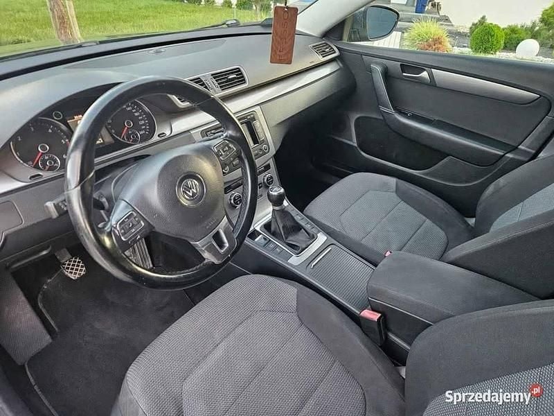 Używany VW Passat 105 KM (77 kW) 2011