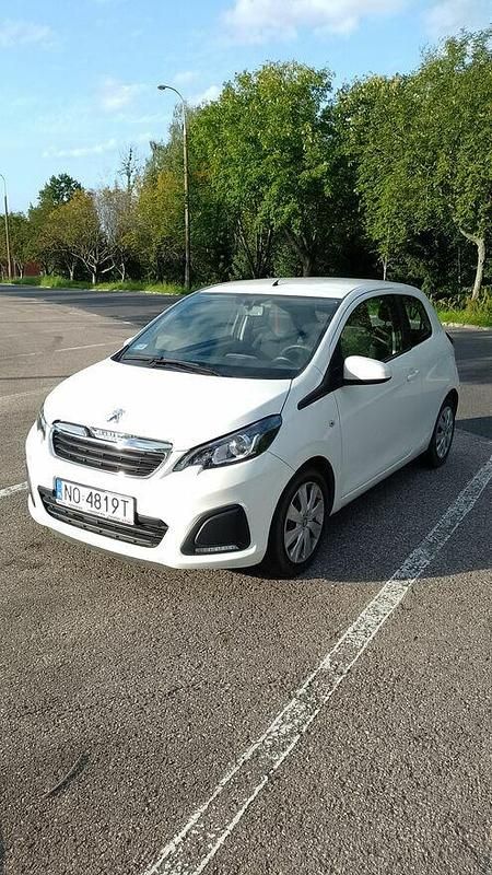 Biały Używany 2015 Peugeot 108 Hatchback | 19 000 zł - Obraz 1/4