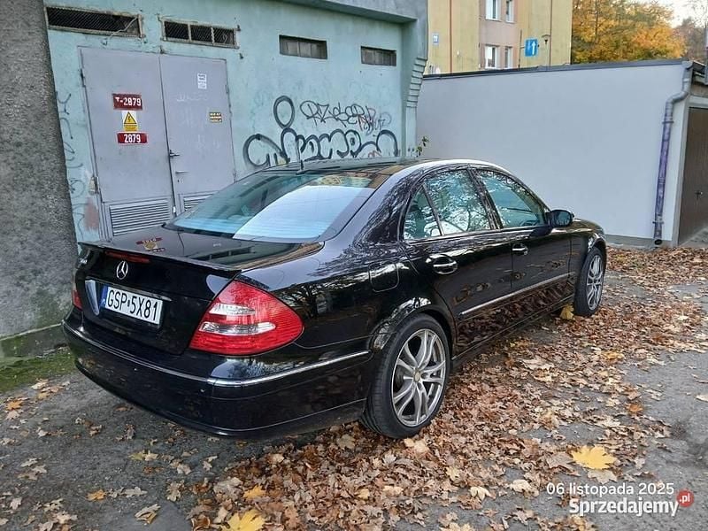 Używany 2002 Mercedes E500 Avantgarde | 39 900 zł - Obraz 1/4