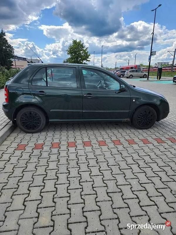 Zielony Używany 2002 Skoda Fabia Hatchback | 2500 zł (Uczciwa cena) - Obraz 1/4
