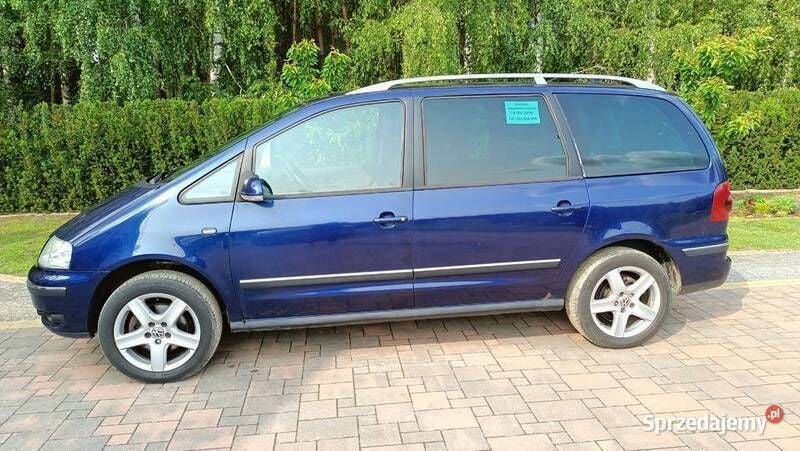 Granatowy Używany 2010 VW Sharan Minivan | 18 900 zł (Dość drogi) - Obraz 1/4
