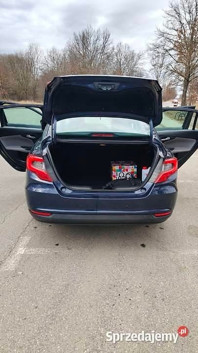 Używany Fiat Tipo 2017 Granatowy Sedan/Limuzyna