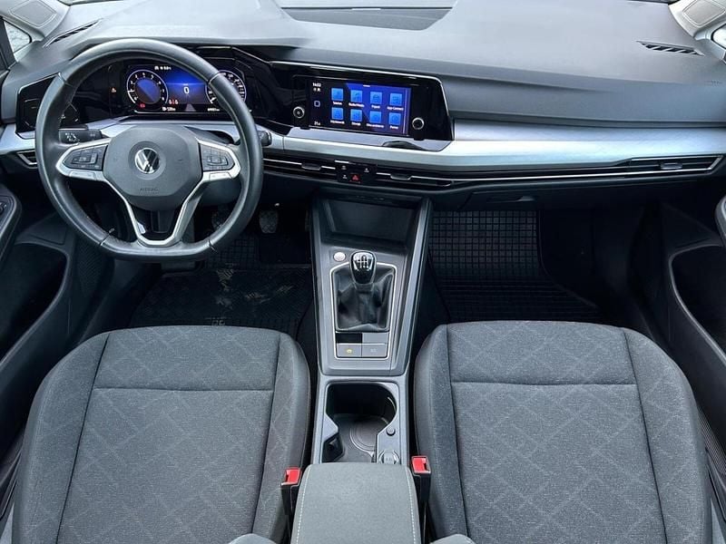 Używany VW Golf VIII 131 KM (96 kW) 2022 Kombi