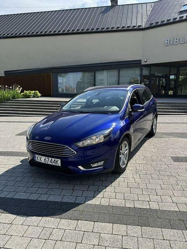 Niebieski Używany 2016 Ford Focus Business Edition Kombi | 31 500 zł (Uczciwa cena) - Obraz 1/4