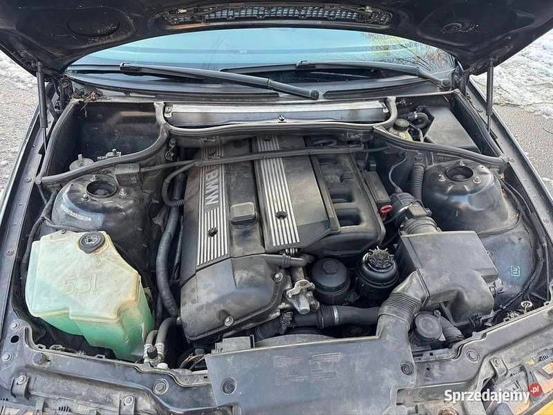 Używany BMW 323 170 KM (125 kW) 2000 Czarny Sedan/Limuzyna