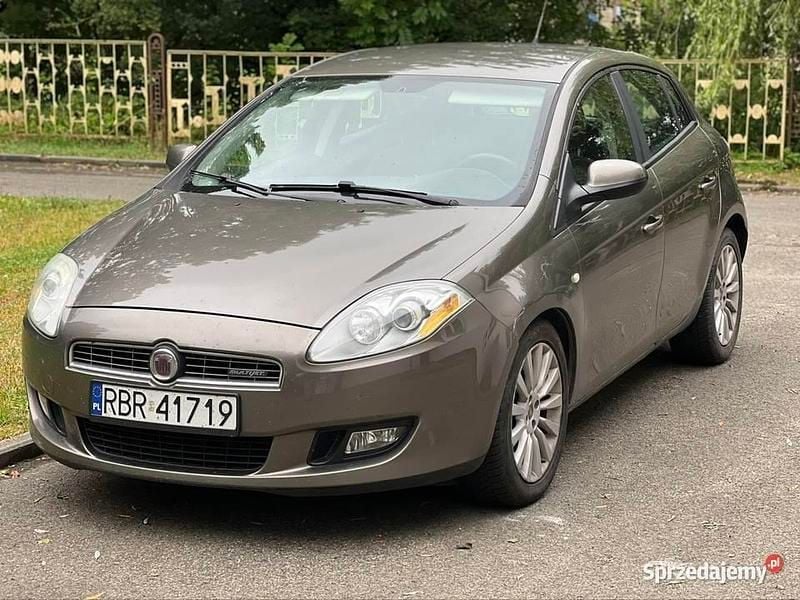 Brązowy Używany 2007 Fiat Bravo Hatchback | 7900 zł (Dobra cena) - Obraz 1/4