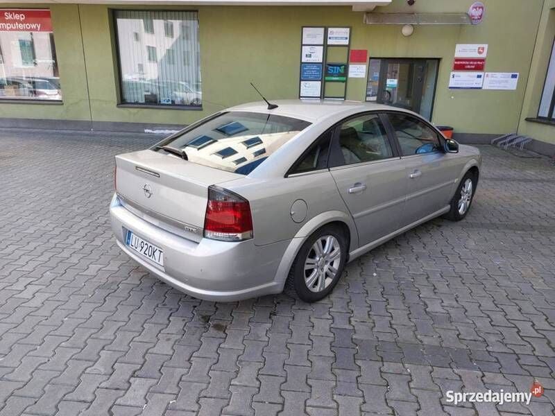 Srebrny Używany 2008 Opel Vectra GTS Sedan/Limuzyna | 14 999 zł (Dość drogi) - Obraz 1/4