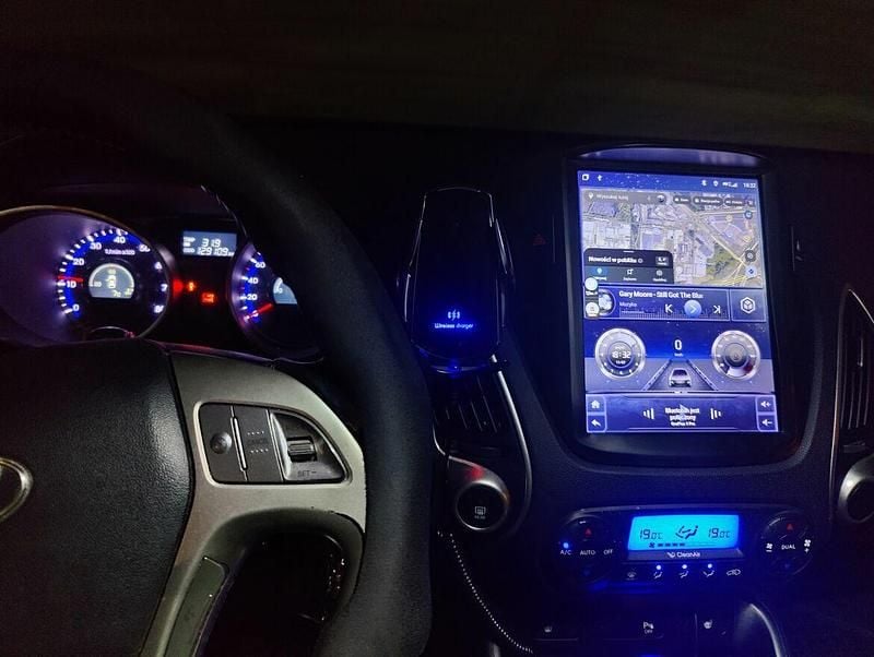 Używany Hyundai ix35 2013 Brązowobeżowy SUV