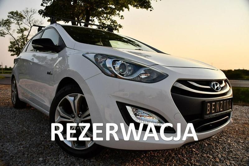 Biały (metalik) Używany 2014 Hyundai i30 Hatchback | 26 999 zł (Dobra cena) - Obraz 1/4