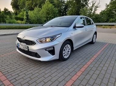 Srebrny Używany 2019 Kia Ceed Hatchback | 42 000 zł (Uczciwa cena) - Obraz 1/4