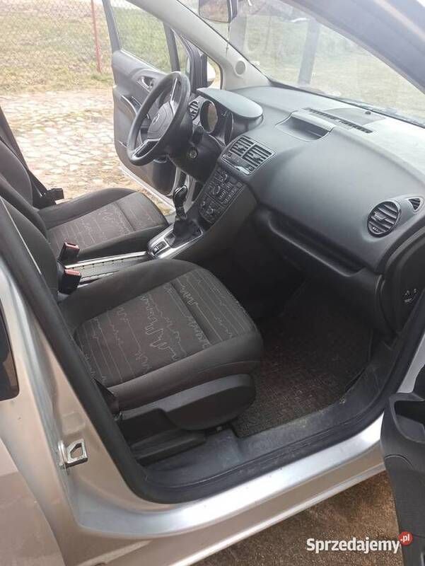 Używany Opel Meriva 2010 Srebrny Minivan
